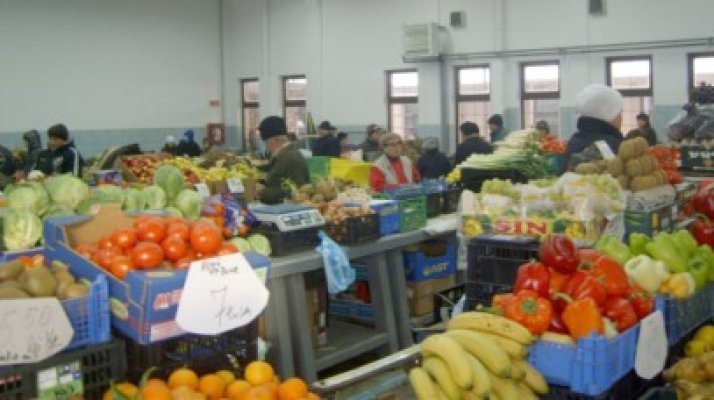Ţăranii vor intra în pieţele agroalimentare cu cardul